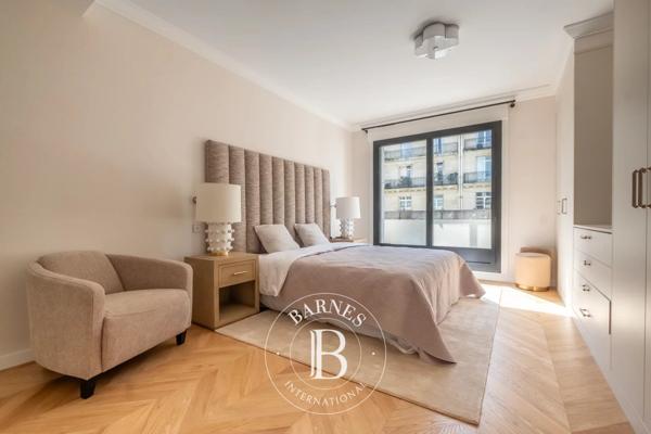 Paris 7ème, Appartement 4 Chambres -  266 m² à vendre