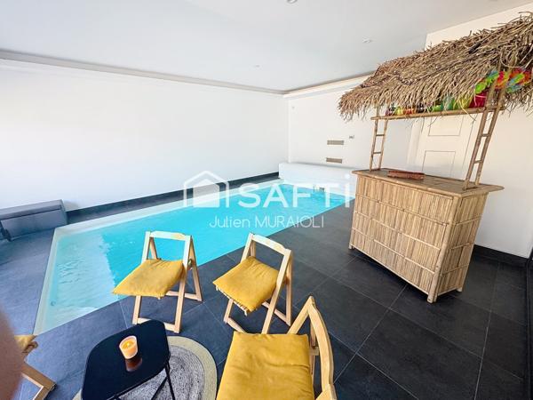 Villa Contemporaine avec piscine intérieure