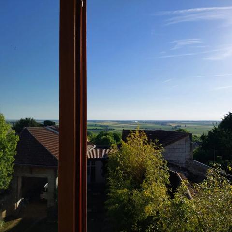 Immobilier Mirebeau (86110) – Maison de ville 240m2 – 260 000 €