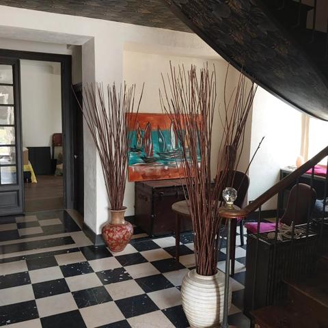 Immobilier Mirebeau (86110) – Maison de ville 240m2 – 260 000 €