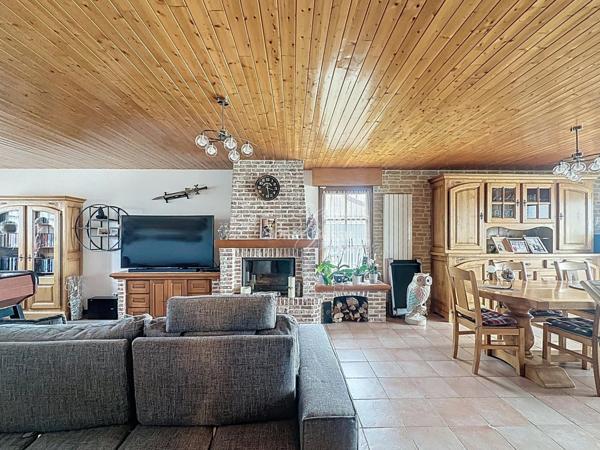 MAISON TRADITIONNELLE  TYPE PLAIN PIED 3 CHAMBRES PISCINE