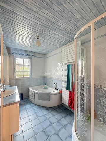 MAISON TRADITIONNELLE  TYPE PLAIN PIED 3 CHAMBRES PISCINE