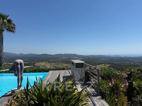 Villa de 306 m² entre ciel et mer avec piscine