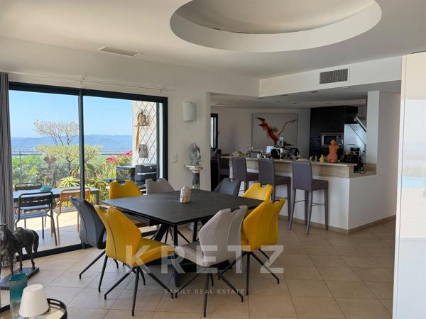 Villa de 306 m² entre ciel et mer avec piscine