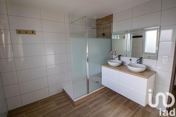 Maison 6 pièces de 154 m² à Guichainville (27930)