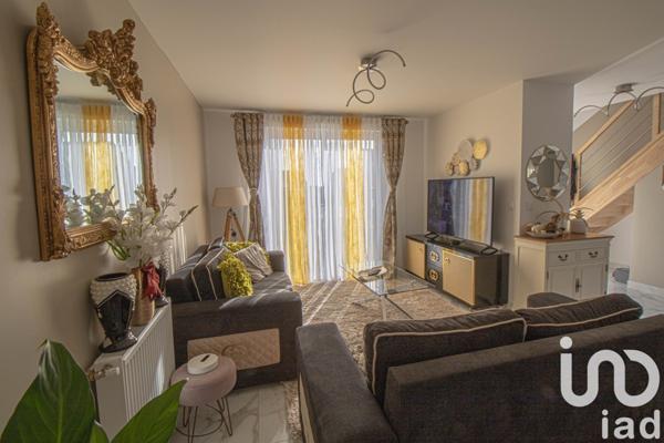 Maison 6 pièces de 154 m² à Guichainville (27930)