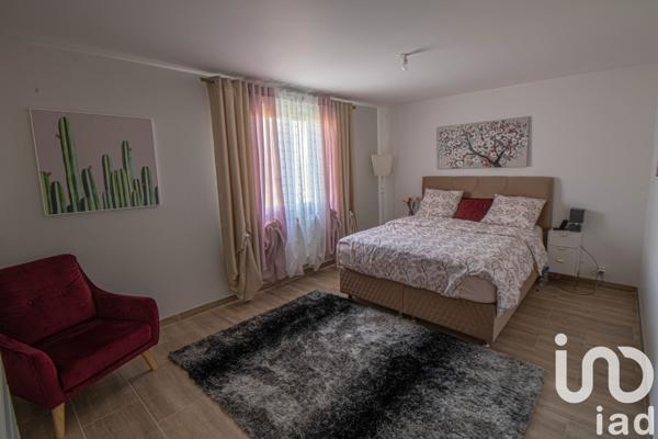 Maison 6 pièces de 154 m² à Guichainville (27930)