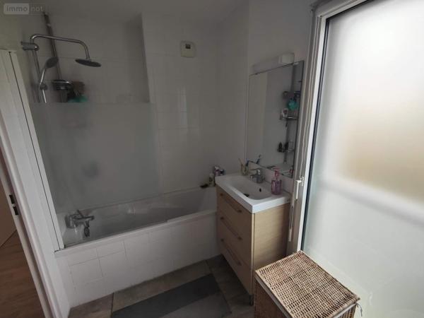 Appartement à louer à Rennes en Ille-et-Vilaine (35000), ref : 097/2520   
COURROUZE