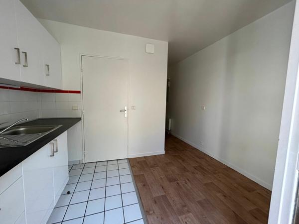 Appartement à louer    1 pièce • 14,61 m2    Gif-sur-Yvette