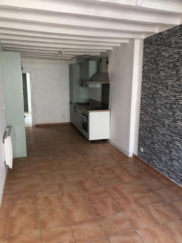 A LOUER BRISSARTHE Bel Appt T3 bis en duplex de 89 m2
