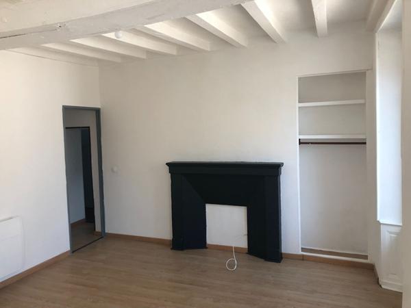 A LOUER BRISSARTHE Bel Appt T3 bis en duplex de 89 m2
