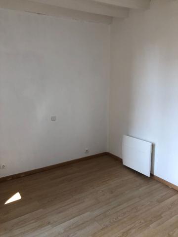 A LOUER BRISSARTHE Bel Appt T3 bis en duplex de 89 m2
