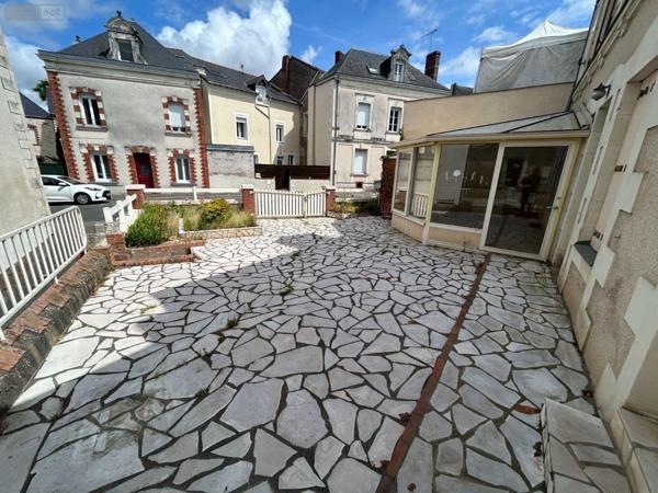 Maison de ville à vendre à Mauges-sur-Loire dans le Maine-et-Loire (49620), ref : 12516/1201   
CENTRE VILLE