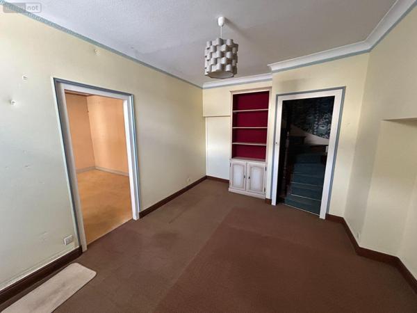 Maison de ville à vendre à Mauges-sur-Loire dans le Maine-et-Loire (49620), ref : 12516/1201   
CENTRE VILLE