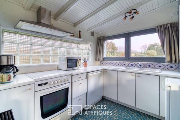 « Le Corbusier en harmonie avec la nature : Maison au bord de l’eau »