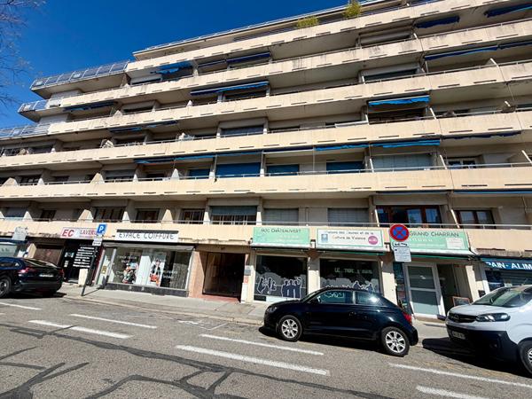 Appartement rénové Valence quartier Faventines/Alpes T5 - 84 m2 avec balcon