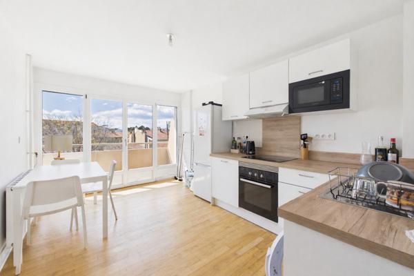 Appartement rénové Valence quartier Faventines/Alpes T5 - 84 m2 avec balcon