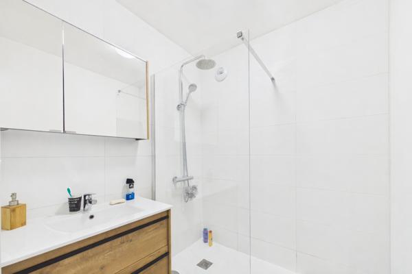 Appartement rénové Valence quartier Faventines/Alpes T5 - 84 m2 avec balcon