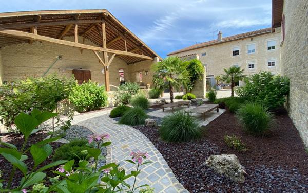 Maison à vendre    7 pièces •  Wassy