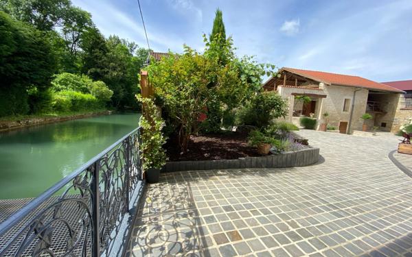 Maison à vendre    7 pièces •  Wassy