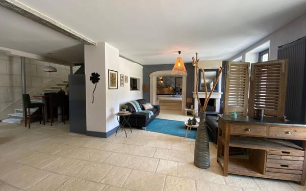 Maison à vendre    7 pièces •  Wassy