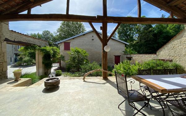 Maison à vendre    7 pièces •  Wassy