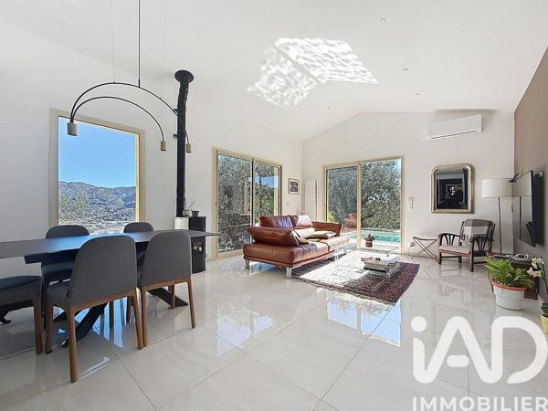 Maison à vendre 5 pièces 145 m² Saint-André-de-la-Roche