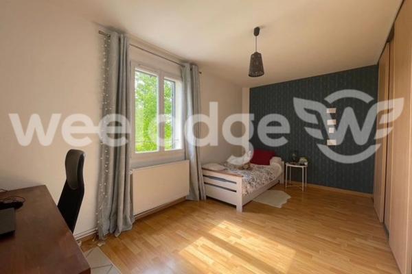 Maison à vendre 6 pièces de 140,49 m² à Conflans-Sainte-Honorine