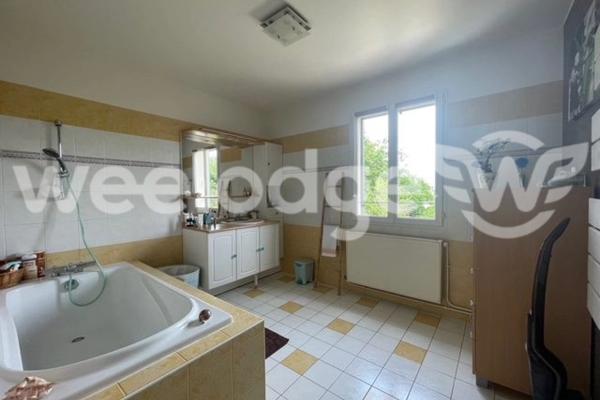 Maison à vendre 6 pièces de 140,49 m² à Conflans-Sainte-Honorine