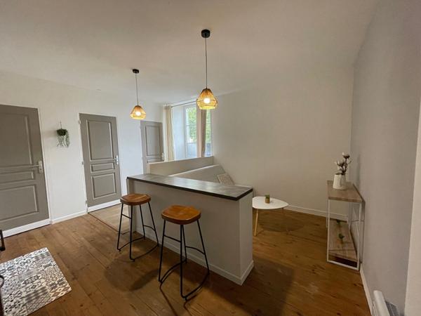 Appartement Fontenay Le Comte 1 pièce(s) 25 m2