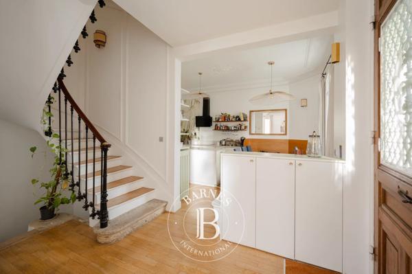 Paris 18ème, Maison 6 Chambres -  159 m² à vendre
