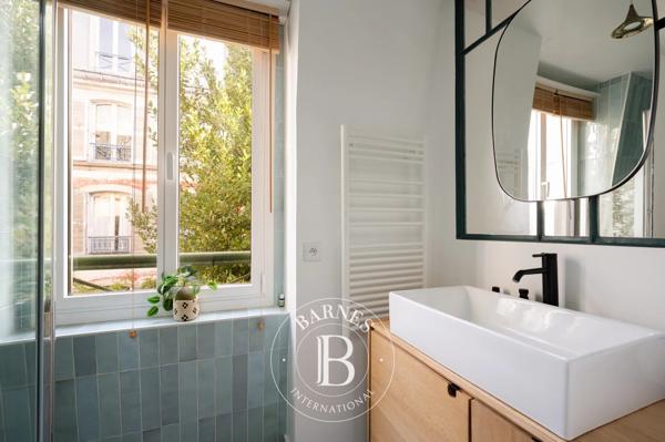 Paris 18ème, Maison 6 Chambres -  159 m² à vendre