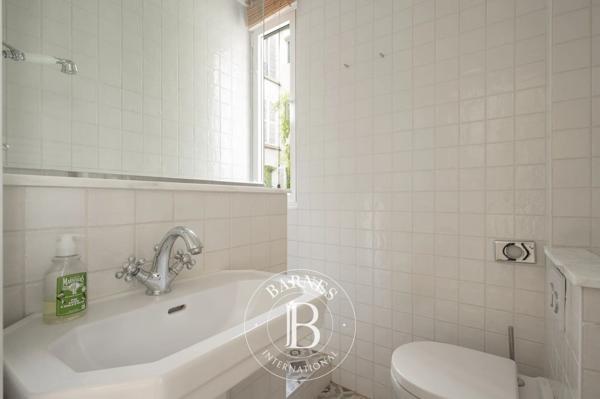 Paris 18ème, Maison 6 Chambres -  159 m² à vendre