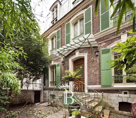 Paris 18ème, Maison 6 Chambres -  159 m² à vendre