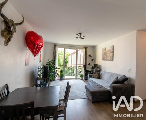 Location appartement 3 pièces 64 m² Les Mureaux