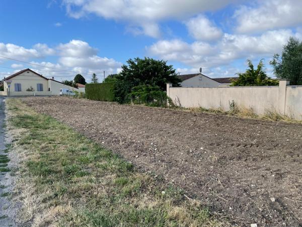 Terrain à bâtir proche d'Angoulême