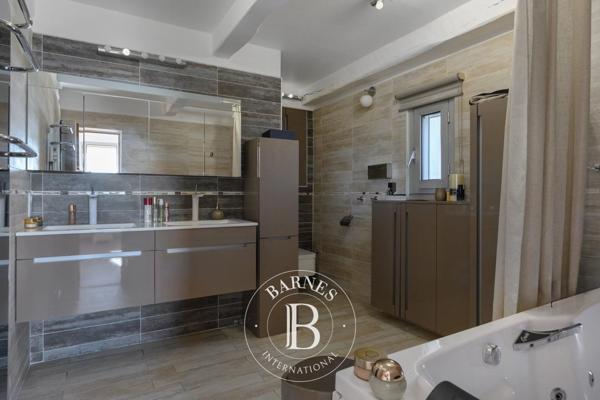 Cassis, Maison 5 Chambres -  223 m² à vendre
