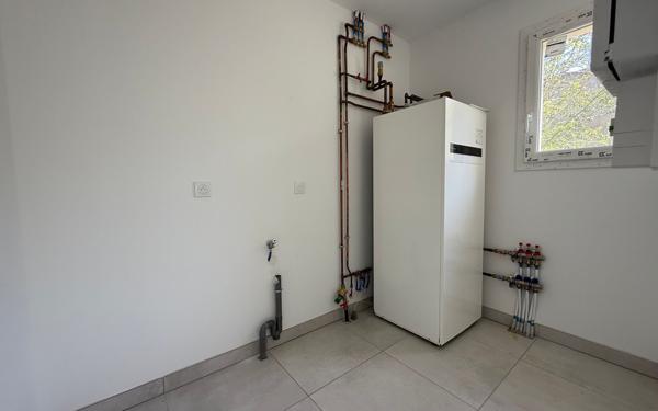 Maison à vendre    4 pièces •  La Ville-du-Bois