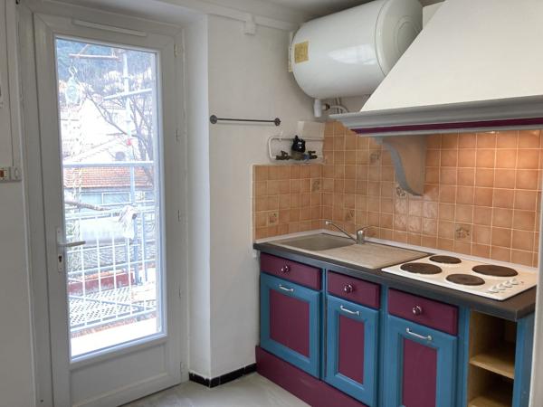 Appartement à TOULON (83000)