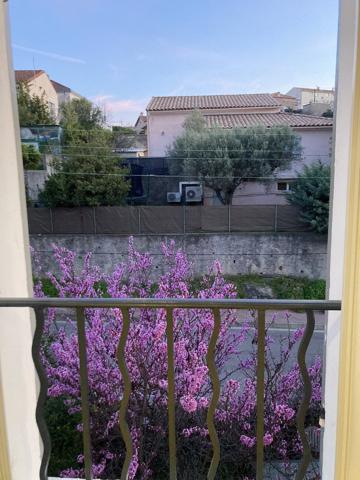 Appartement à TOULON (83000)