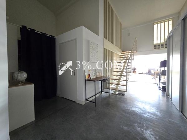 Loft
                                                                                                                                                                                                                                                                                                                        5 pièce(s)                                                                                                                                                                                                          3 chambre(s)                                                                                                                                                                                                          134  m²