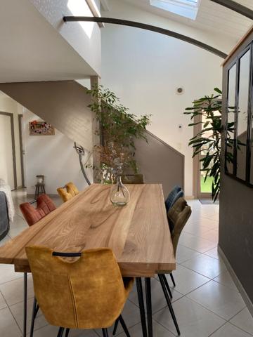 Maison La Chapelle Baton