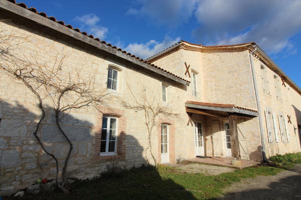 Domaine à Puylaroque 13 pièces, des terres et des bâtiments en pierre !