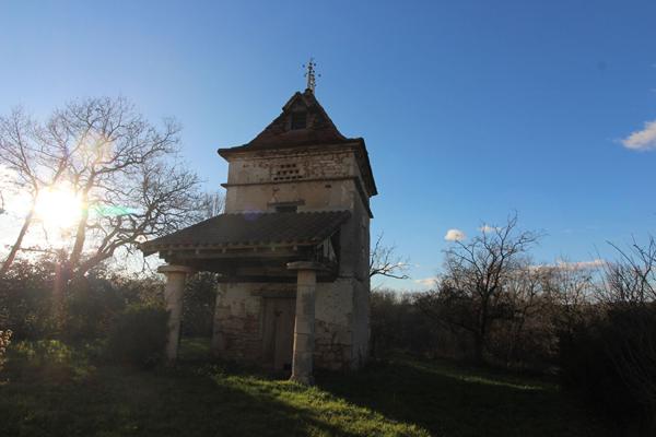 Domaine à Puylaroque 13 pièces, des terres et des bâtiments en pierre !