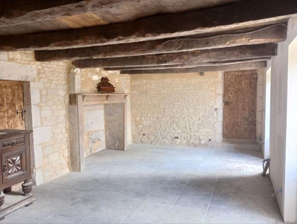 Domaine à Puylaroque 13 pièces, des terres et des bâtiments en pierre !