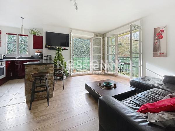 A VENDRE : Fontenay le Fleury , appartement de 3 pièces 60 m2, avec balcon, cave et parking