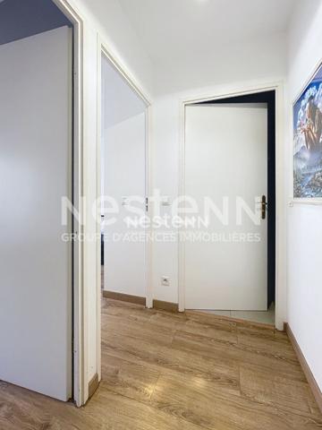 A VENDRE : Fontenay le Fleury , appartement de 3 pièces 60 m2, avec balcon, cave et parking