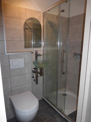 BONNE-SUR-MENOGE - Maison mitoyenne T5 quartier mairie avec