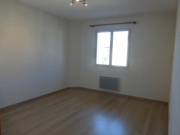 BONNE-SUR-MENOGE - Maison mitoyenne T5 quartier mairie avec