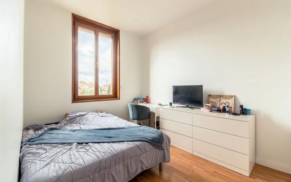 Maison à vendre    5 pièces • 160 m2 Saint-Priest